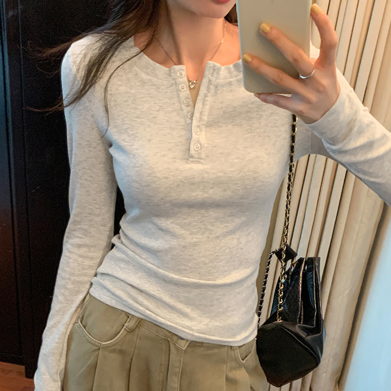 白花灰正肩排扣打底衫女秋季半开领修身甜辣内搭上衣简约长袖T恤|undefined