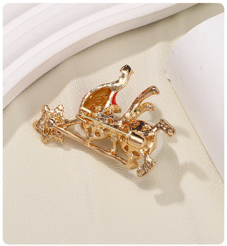 New cross-border Christmas brooch with diamonds and pearls, European and American high-end personalized creative enamel brooch with diamonds