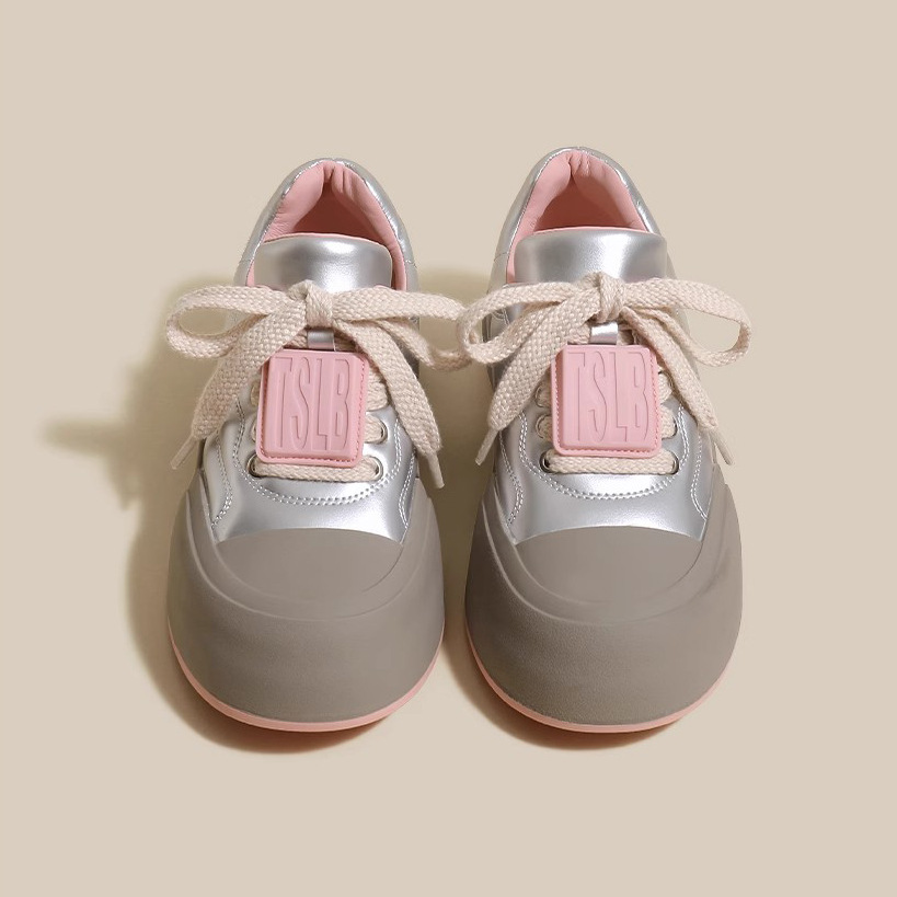 银色泡芙鞋子女款板鞋韩版网红面包鞋2024春季新款设计感小白鞋