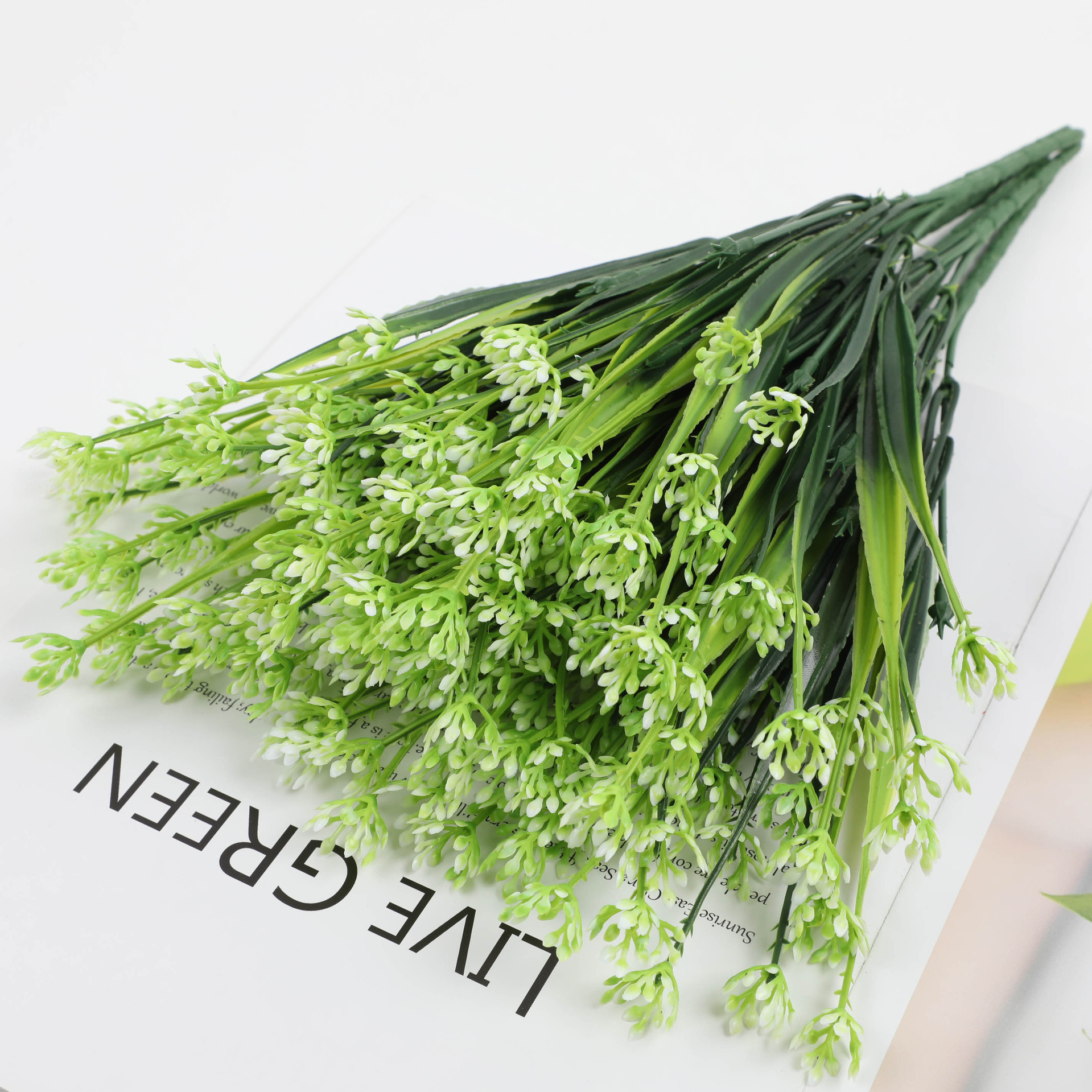 Simulación de plantas acuáticas plástico hierba de primavera flor violeta serigrafía hierba de primavera de cinco cabezas pequeña margarita flor falsa accesorios decorativos al por mayor