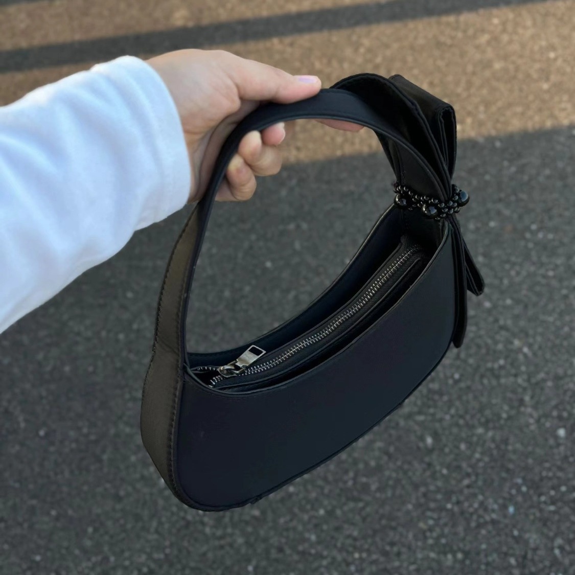 Bolso negro para las mujeres 2023 nuevo 2022 nicho diseño arco creciente bolsa de alta calidad textura todo-juego bolso de juego