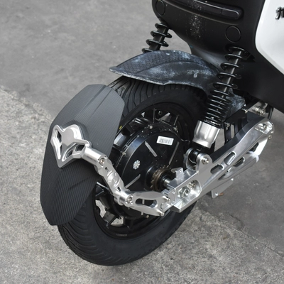 UBE modified JCGK rear swingarm – Electric vehicle fender