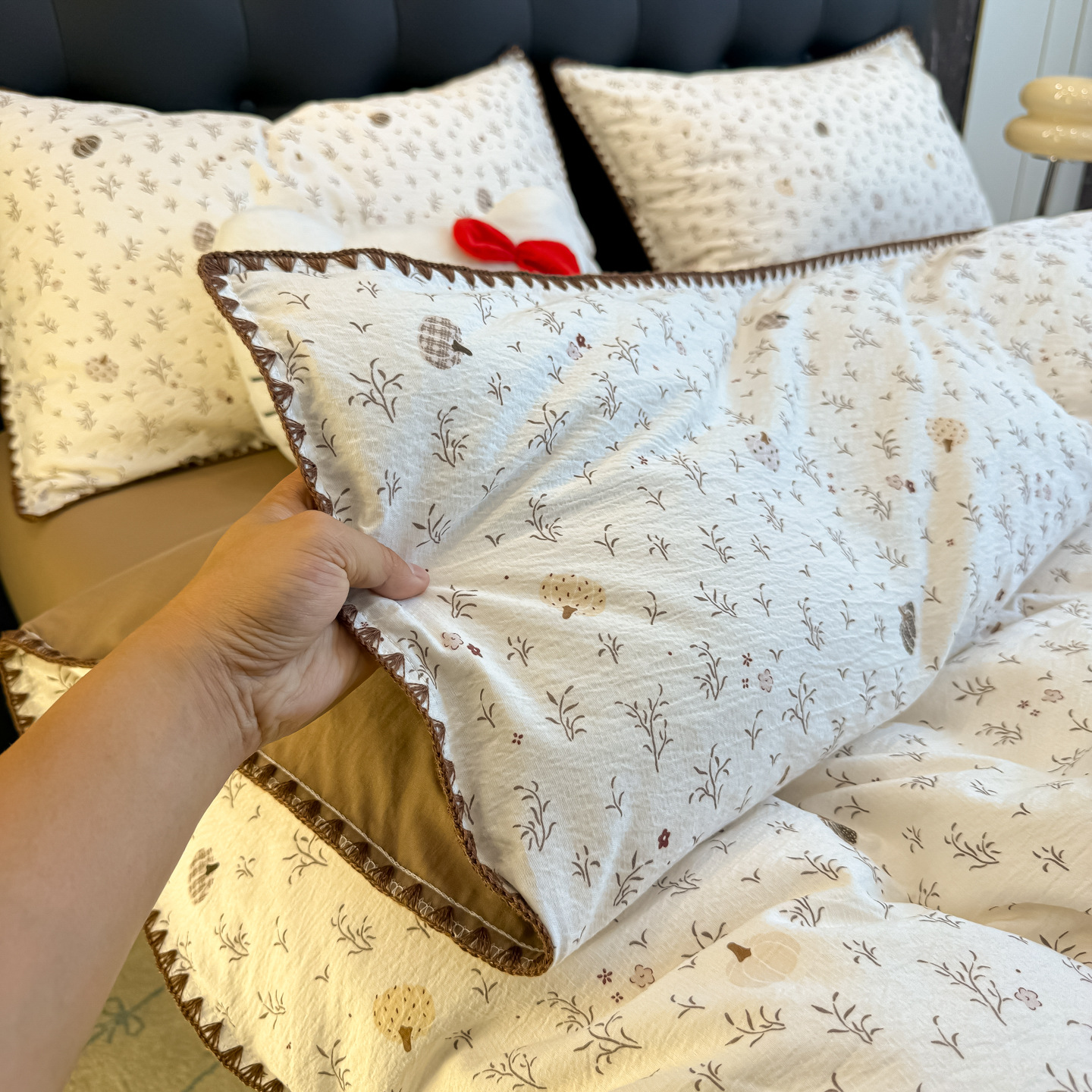 Nuevo borde de concha de doble hilo de cuatro piezas de algodón puro ropa de cama ins sábanas cubierta cama dormitorio Kasa tres piezas de conjunto