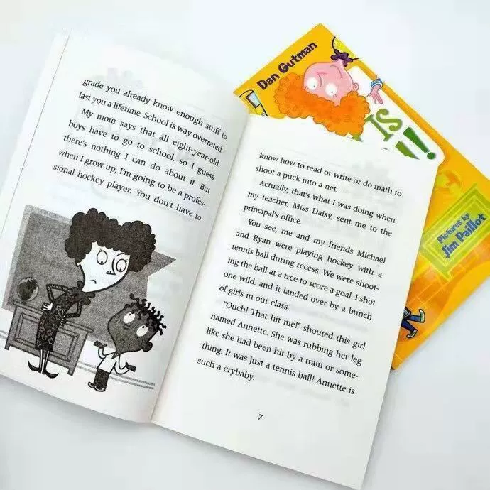 Книга с картинками на английском «My Weird School Crazy School» сезоны 1–5, 66 глав — книга в подарок с аудио