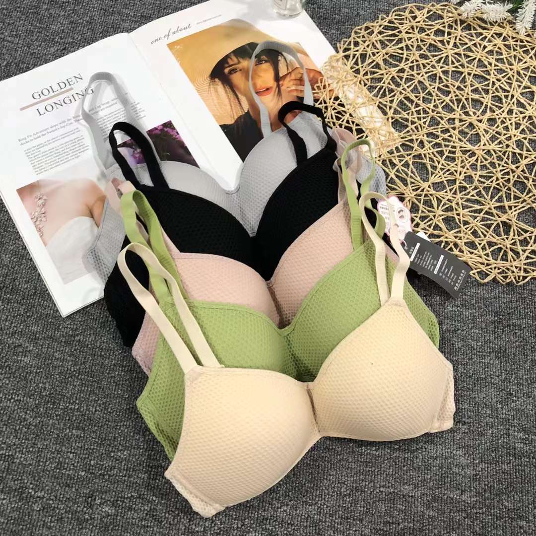 Exterior solo nuevo brillante ropa interior sin costuras medio grueso de alta calidad se reunieron multi-color multi-tamaño sujetador inalámbrico al por mayor