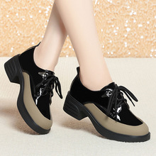 Ӣ���Lƴɫϵ��СƤЬ2025�����¿�ٴ�Ь��Ů�ָ������ژ���Ь