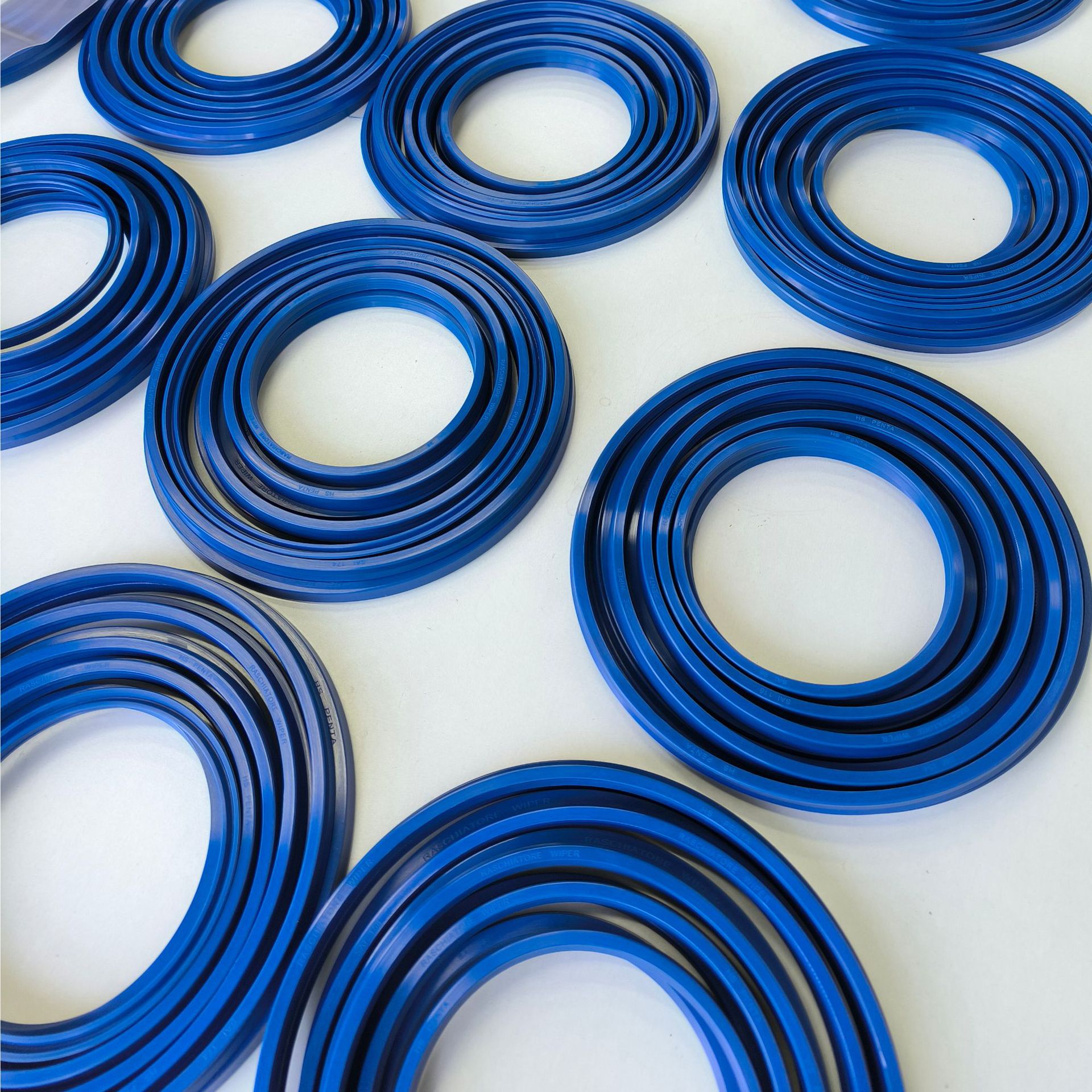 供应优质多节缸密封包海沃自卸车油缸密封修理包