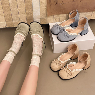 �ٽz߅��ʽŮʿ������Ь�r��һ�֎��߸�Ь�����Y��ȹ�������L��Ь