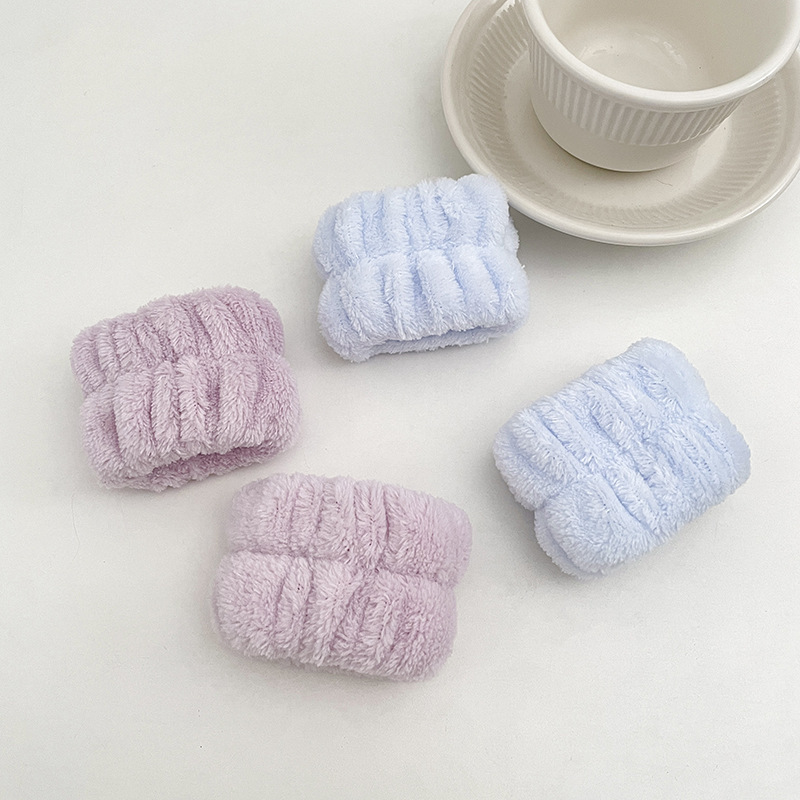 Mangas Arteque absorbente de agua a prueba de humedad Lavado facial femenino Pulsera Lavado Manga a prueba de salpicaduras Ejercicio Pulsera de limpieza de sudor Lazo para el cabello de felpa