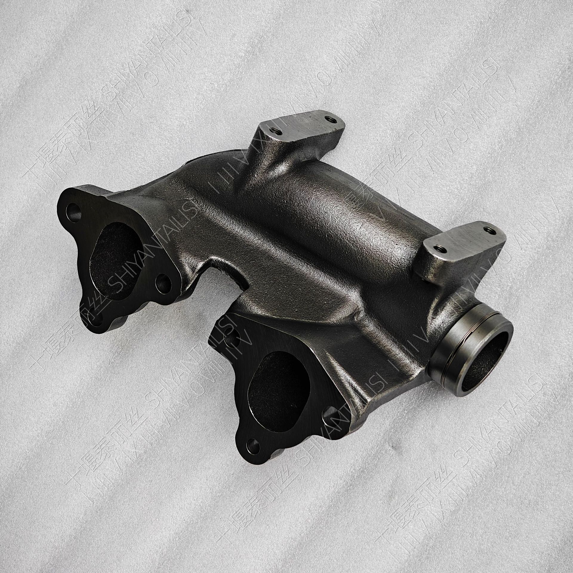 6151-11-5110 exhaust manifold is suitable for Komatsu 6D125 engine 6151115110 exhaust pipe