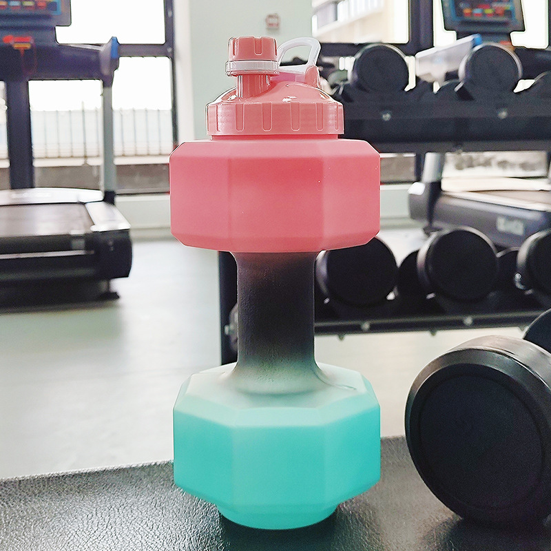 Creativo mancuerna de fitness hervidor de agua de llenado de agua con mancuernas taza de agua portátil de inyección de agua mancuerna de plástico olla brazo entrenamiento muscular equipo de la aptitud