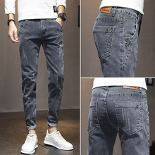 灰色显瘦牛仔裤男2021年新款男士秋冬款长裤子男潮牌弹力修身小脚