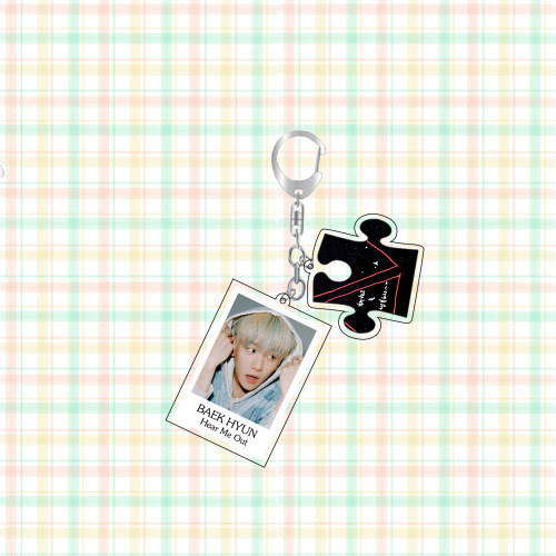 Korean group star EXO style peripherals Hear Me Out album Baekhyun and Wu Sehun keychain 820