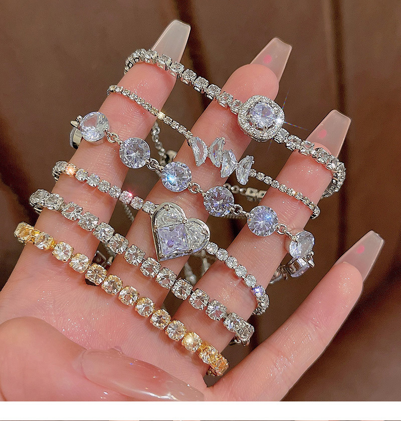 Wholesale Jewelry IG Style Heart Shape Bow Knot Copper Zircon Plating Inlay Bracelets Chain-free display picture 1