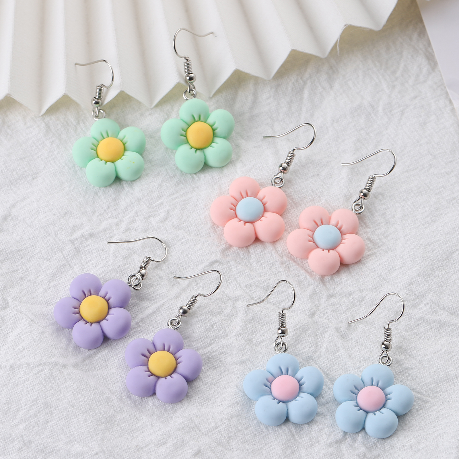 brand cute fresh green earrings flower-shaped