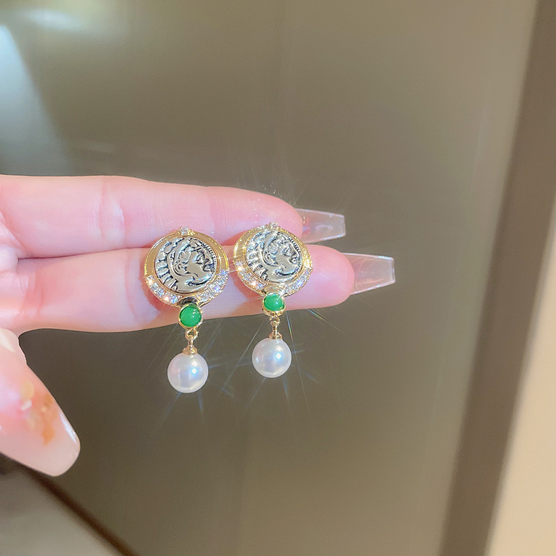 1 Pair Casual Elegant Lady Geometric Bow Knot Inlay Imitation Pearl Zircon Drop Earrings display picture 16