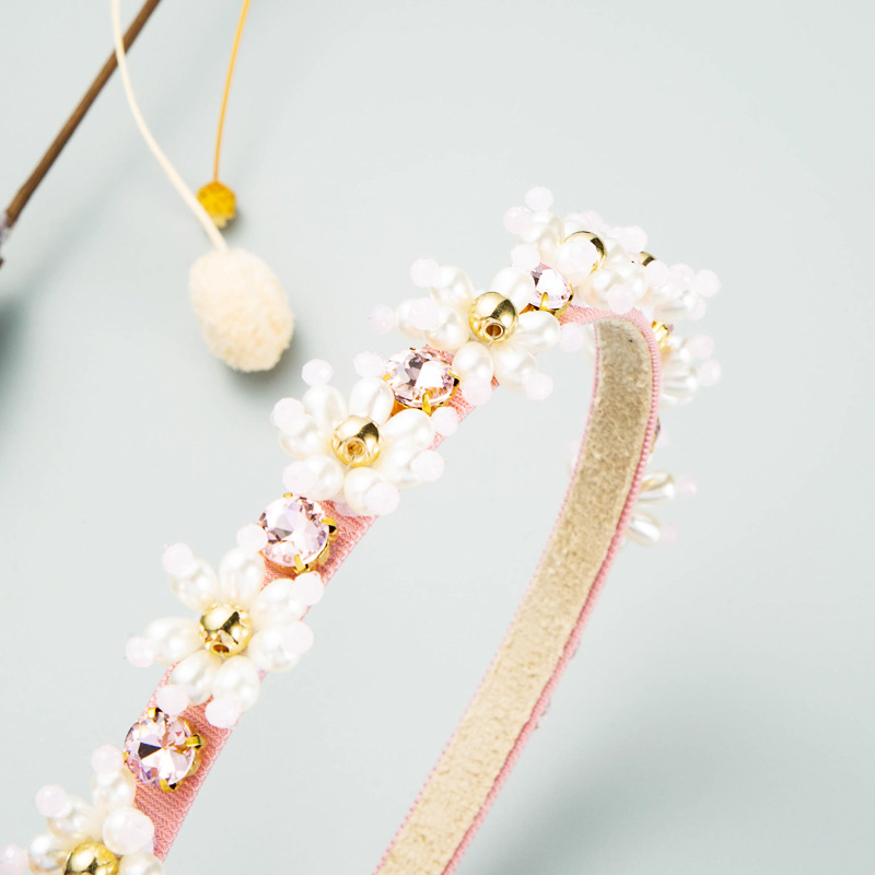 Koreanische Perle Strass Blume Dünnes Seitenstirnband display picture 7
