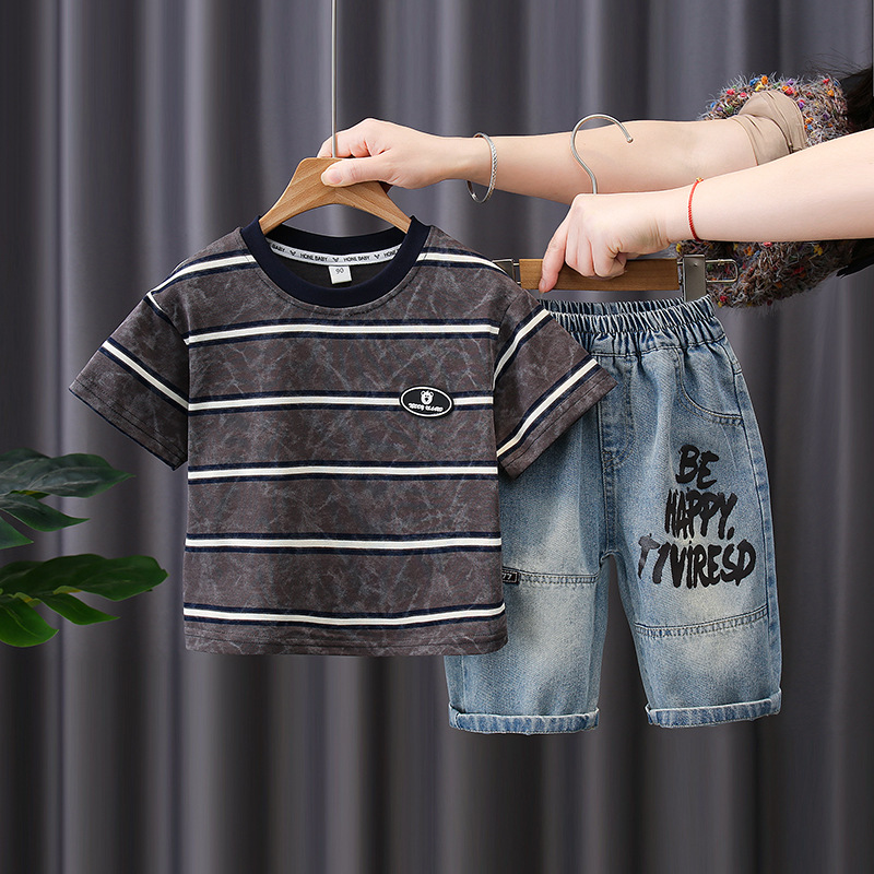 7170 Traje de manga corta para niños 2025 nuevos pantalones cortos de mezclilla de moda de verano para bebés de dos piezas para niños