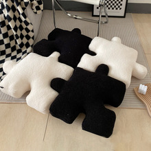 黑白异形抱枕不规则拼图靠垫泰迪绒圆点坐垫可以做游戏的毛绒抱枕