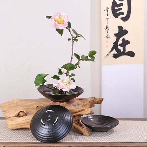 Chinese Zen ceramic flower pots, flower arrangements, three-legged bowls, large Japanese-style small original flow creative flower arrangement vessels, sent to Jianshan