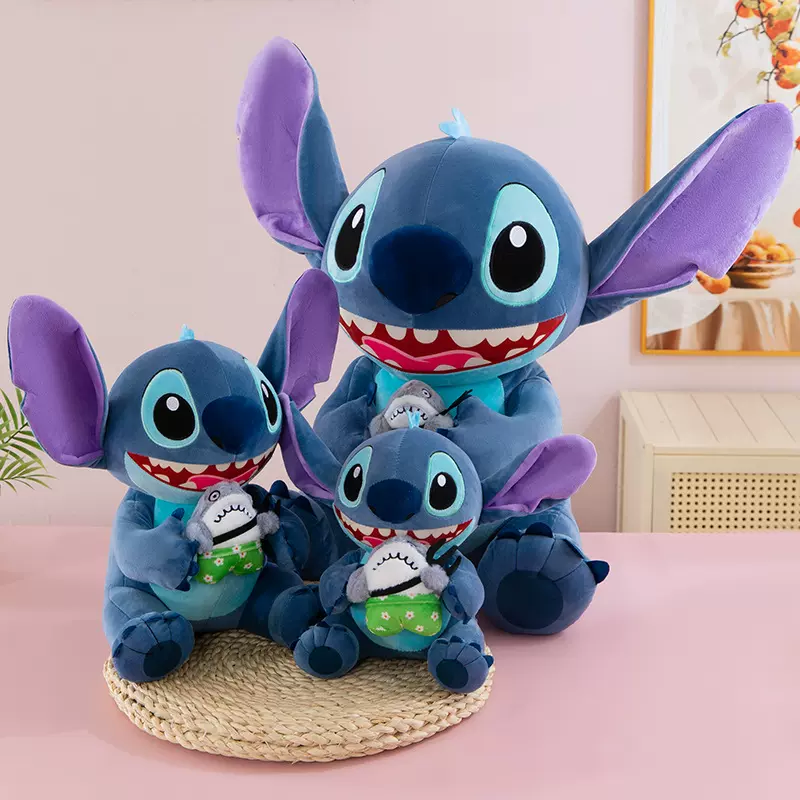 跨境日系新品抱鲨叉史迪仔毛绒公仔卡通可爱史迪仔奇玩偶礼品批发