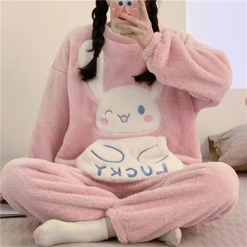 Demi-season flannel coral pijama with a round collar