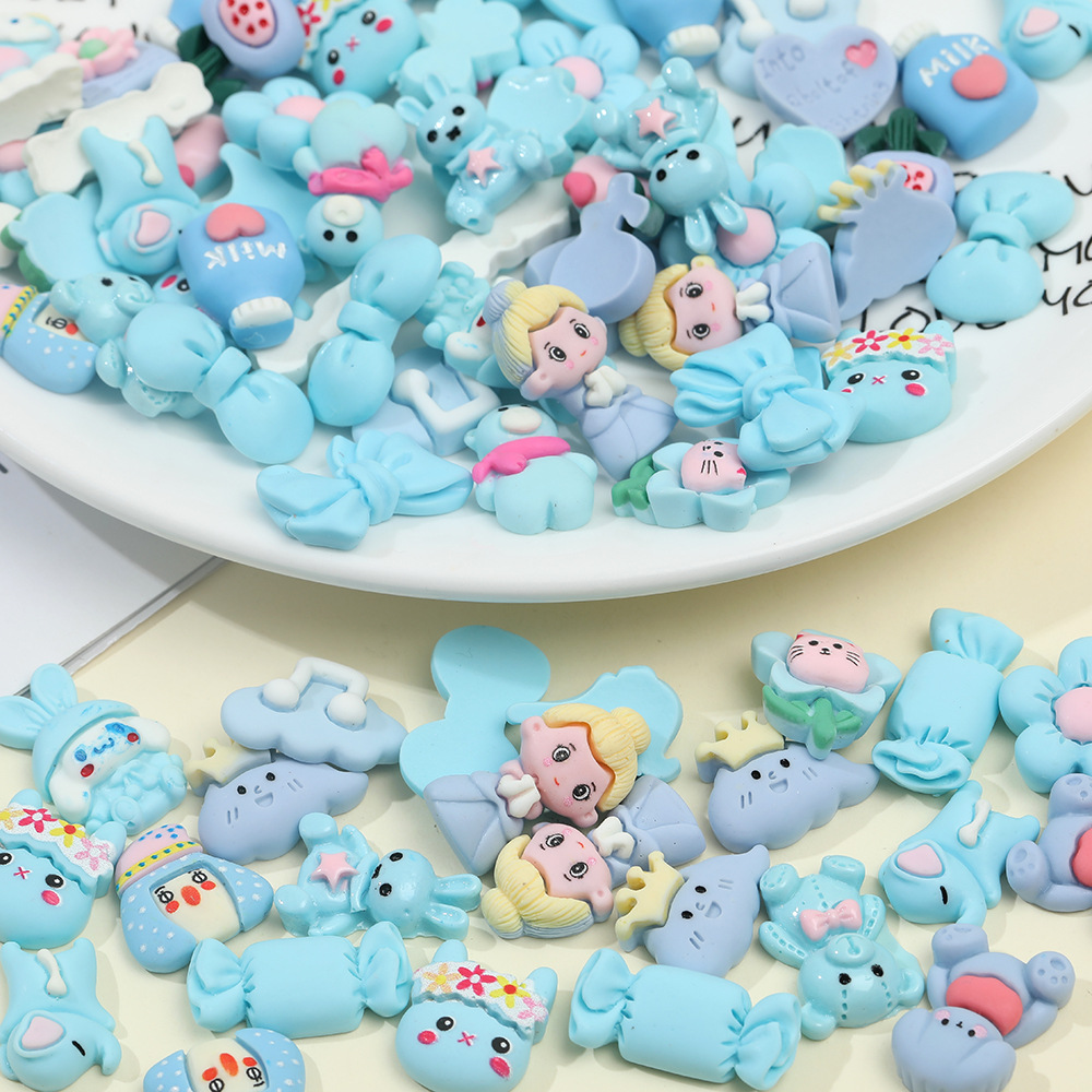 Color de dibujos animados mezclado accesorios de resina al azar diy crema pegamento horquilla accesorios para el cabello accesorios hechos a mano material al por mayor