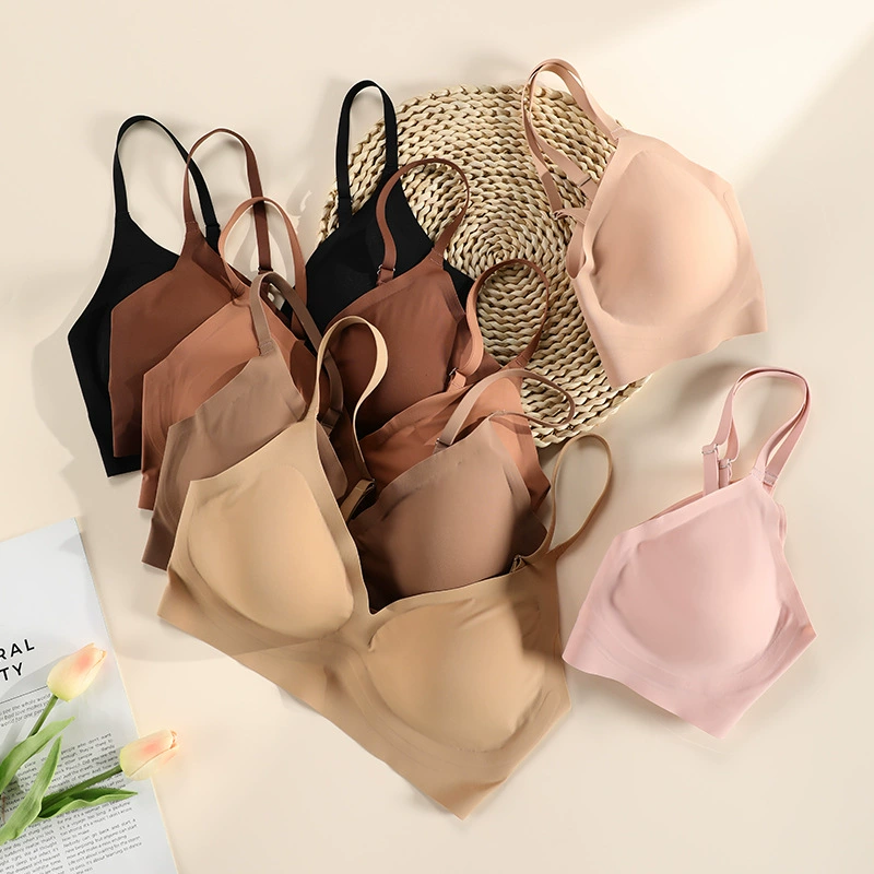 Foundation, underwear, comfortable breathable supporting thin wireless bra, no trace, plus size