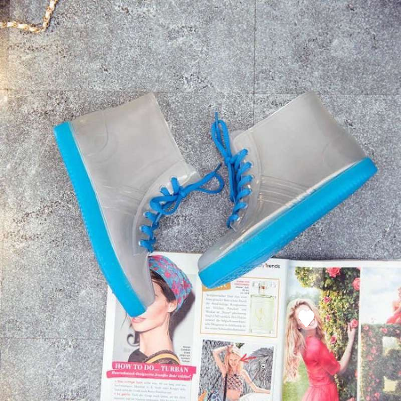 벨벳이 없는 투명한 워터슈즈 블루