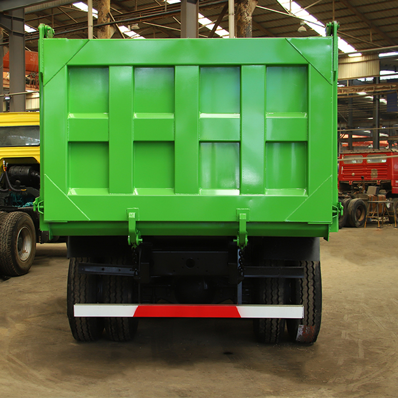 Factory Cross-Border Shaanxi Automobile F3000 Rear-Dump Dump Truck, Front Four-Wheel Drive and Rear Eight-Wheel Drive Dump Truck, Mining Engineering Transport Dump Truck