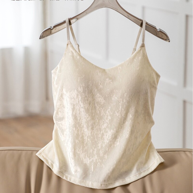 711 Velvet Thermal Vest Underwear for Women with Chest Pads, Can Be Worn as an Outer Layer, Slim Fit V-Neck Camisole Base Top