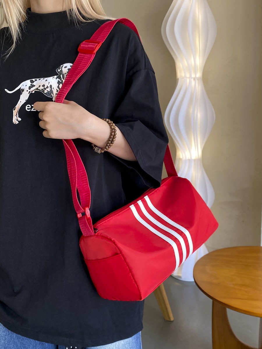 Nueva mochila deportiva de hombro de gran capacidad de nicho de estilo japonés mochila casual simple de viaje bolsa de almohada de mujer