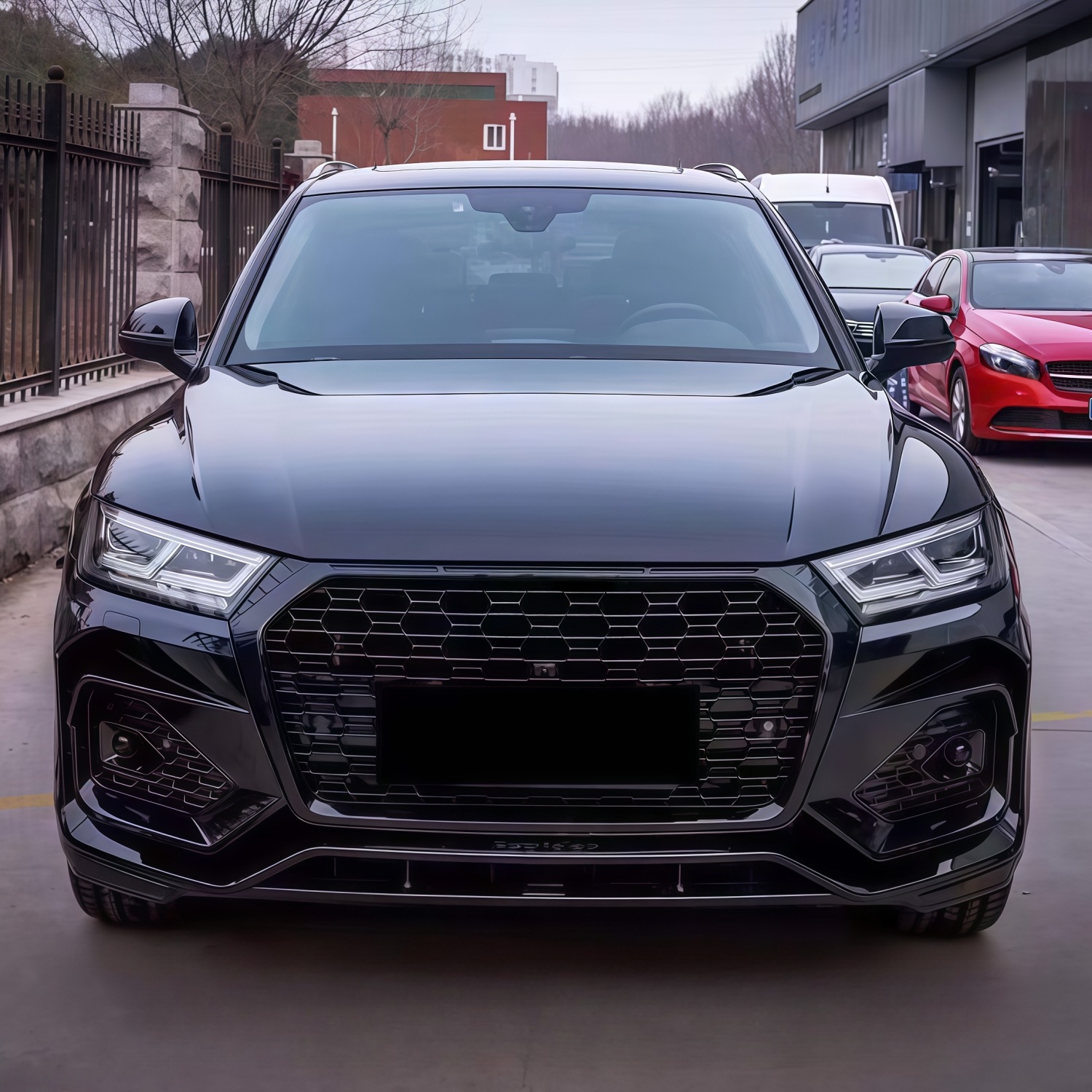 2018-2020 Models Suitable for Audi Q5L Modified Rsq5 Front Bumper Assembly, Large Surround Front Bumper, Front Grille
