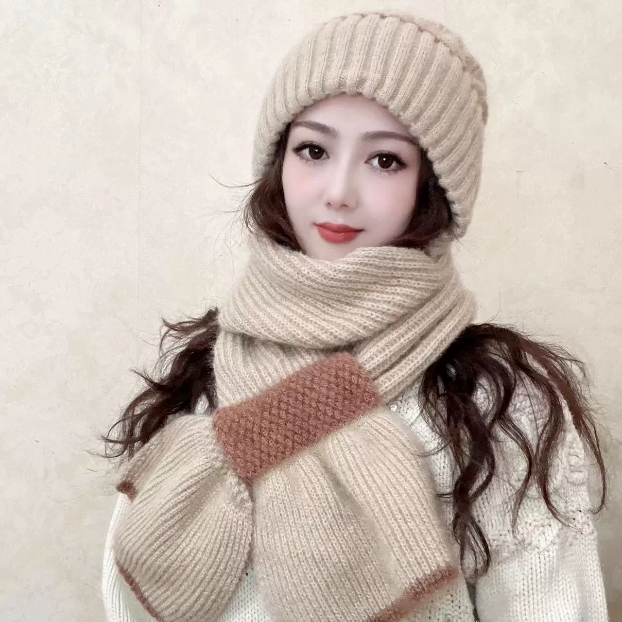 К knitted universal scarf with hood, woolen knitted hat