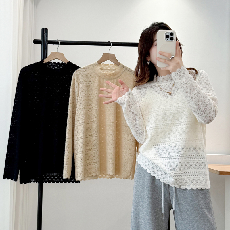 Women's Base Layer Top, Plus Size, 2025 Autumn New Style, Fashionable and Stylish Petal Collar Hollow Lace Top for Chubby Girls Women's Base Layer Top, Plus Size, 2025 Autumn New Style, Fashionable and Stylish Petal Collar Hollow Lace Top for Chubby Girls