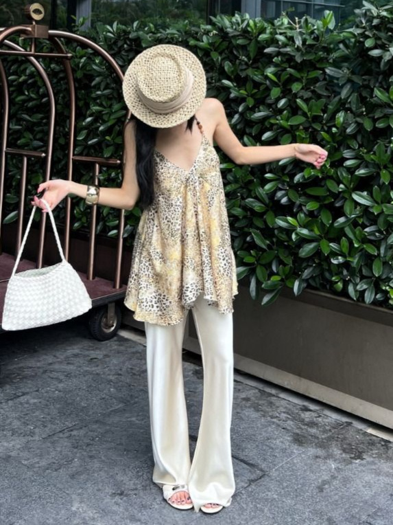 设计感豹纹串珠露背挂脖吊带背心女夏季宽松无袖外穿辣妹小众上衣|undefined