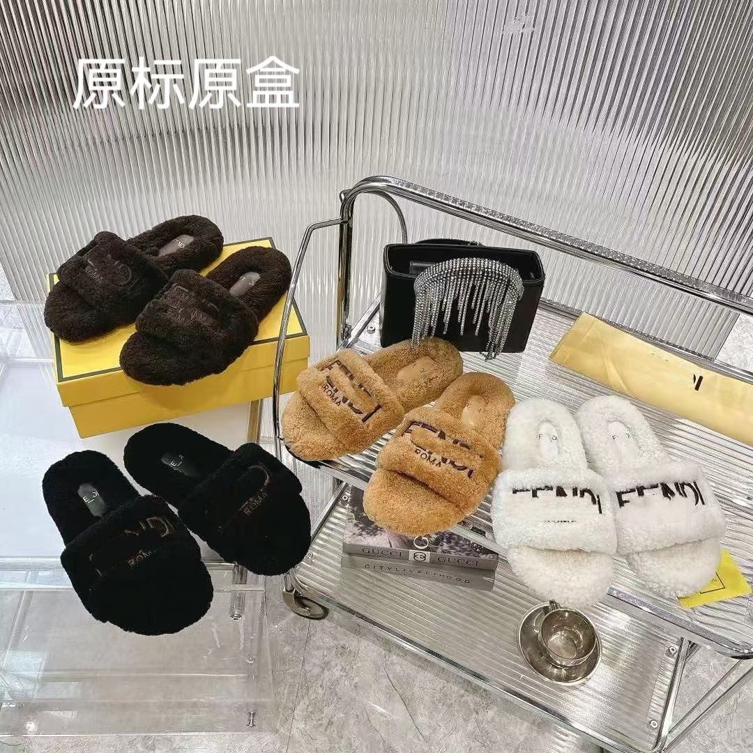 跨境2025年新款平底F家字母一字毛毛拖女百搭外穿休闲时尚女拖
