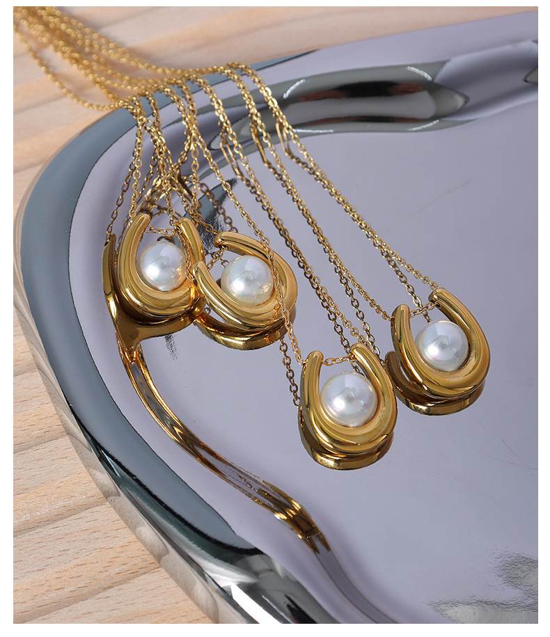 Marka French Ins Style Trendy Light Luxury Simple U-shaped Pearl Pendant Necklace Titanium Steel Plated 18k Real Gold P107 display picture 6