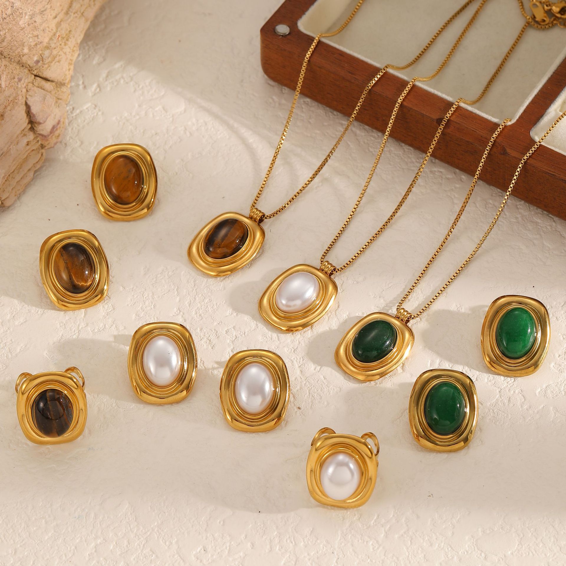 brand retro organic pendant