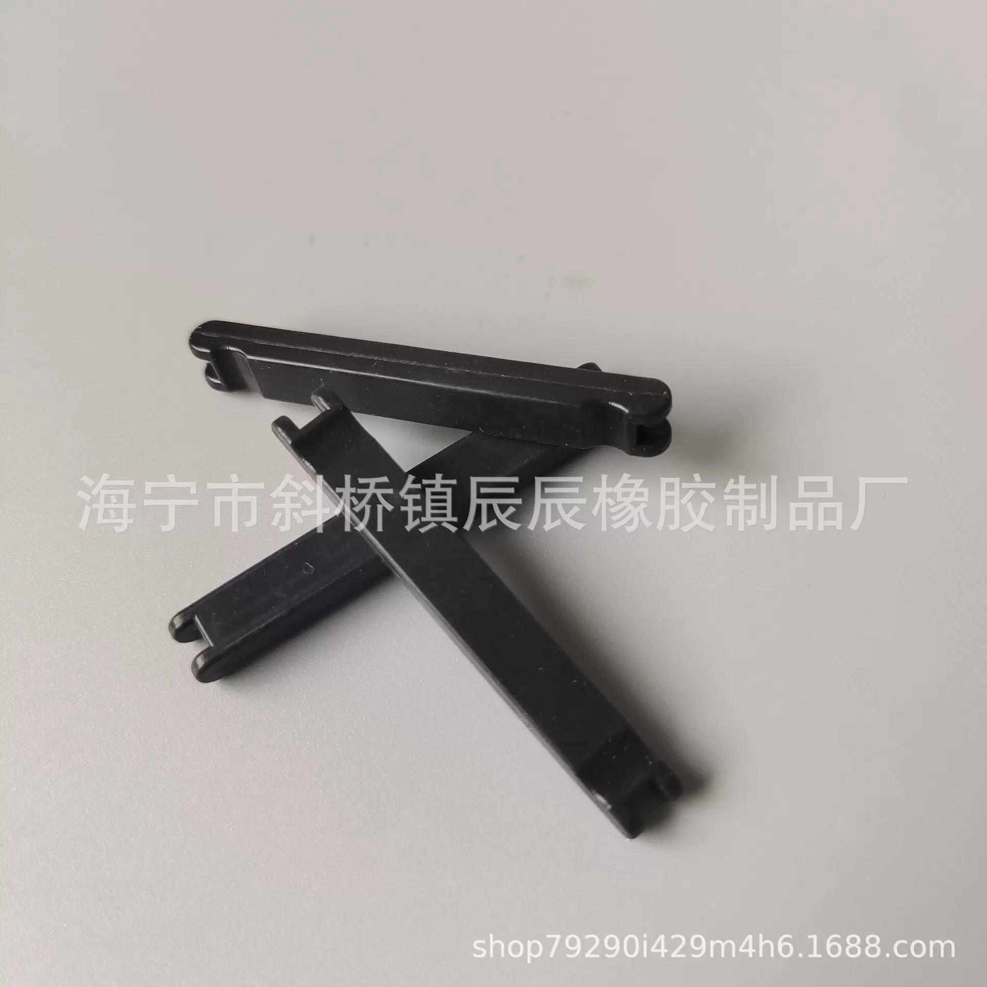 厂家批发各种硅胶制品 供应橡胶硅胶卡扣 防水耐磨 硅胶灯具卡扣