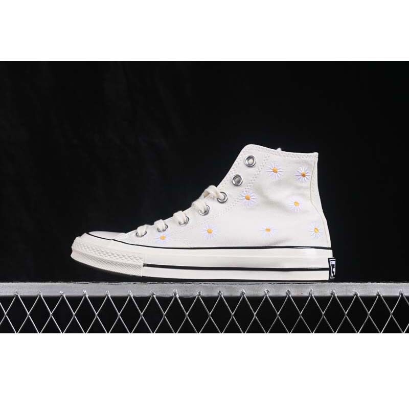 New Retro 1970S Daisy Off-White High-Top Couple's Canvas Shoes Casual Shoes