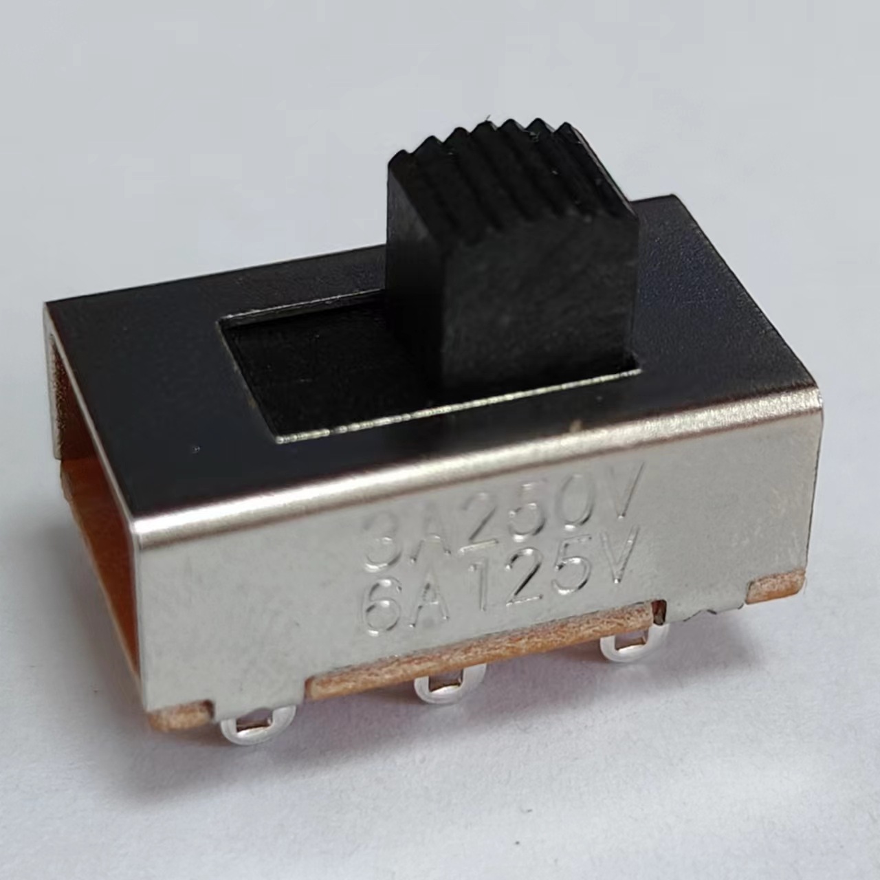 两档大电流拨动开关 2刀2位大电流滑动开关 电热毯专用波动开关