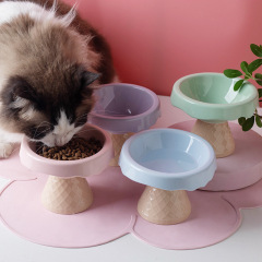 セラミック猫ボウル、ペットボウル、アイスクリームボウル、背の高い斜め口、首の保護、転倒防止、猫の飲料水とフードボウル、ペット用品