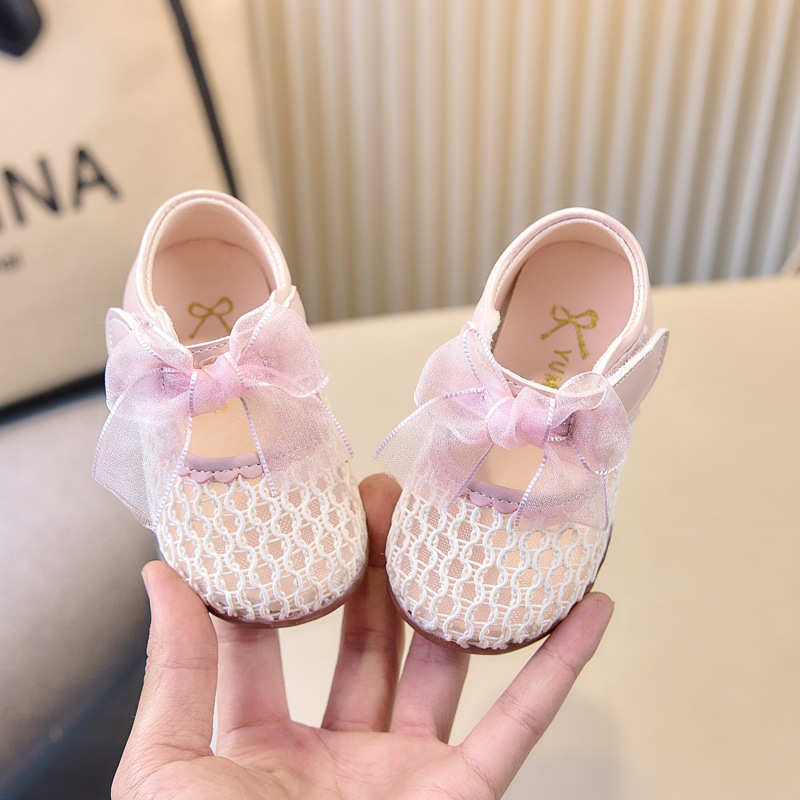 Primavera y verano bebés lindos zapatos de princesa pequeña suela suave zapatos para bebés coreanos arco zapatos de niñas malla transpirable