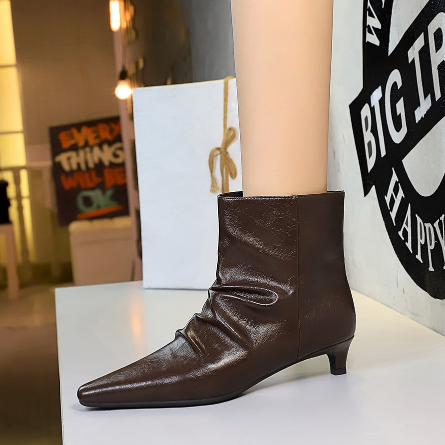 2887-2 Vintage Fashion For Women, Thin Heel Pointed Toe Short Pleated Stack Slim Boots, French Style Martin Ankle Boots_vogvips.com