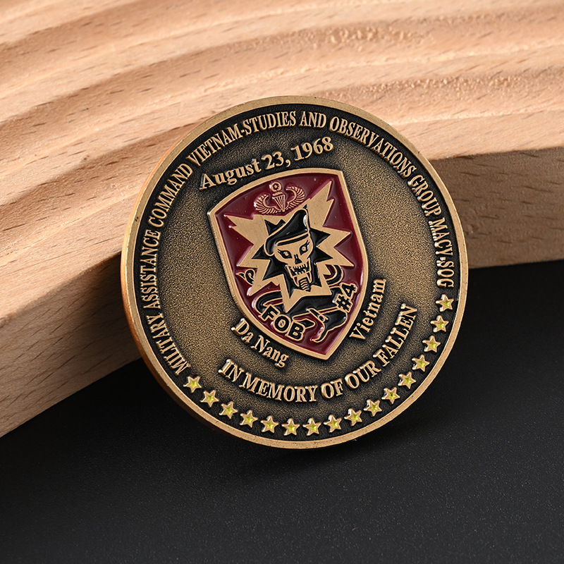 Fabricante de monedas conmemorativas de metal al por mayor, insignias para empleados de atracciones turísticas, insignias coleccionables, monedas de oro, monedas de plata, monedas de doble cara