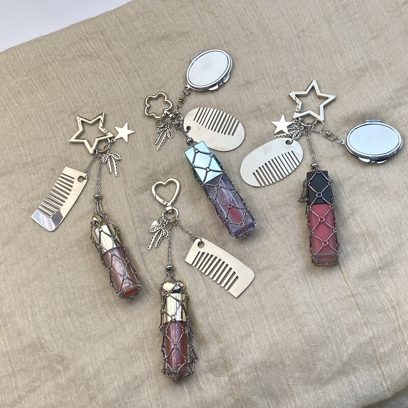 Portable Pocket Comb for Girls, Cloud-Shaped Lipstick Net Pouch, Stainless Steel Bamboo Pendant, Can Be Hung on Bag Clip, Modern and Simple