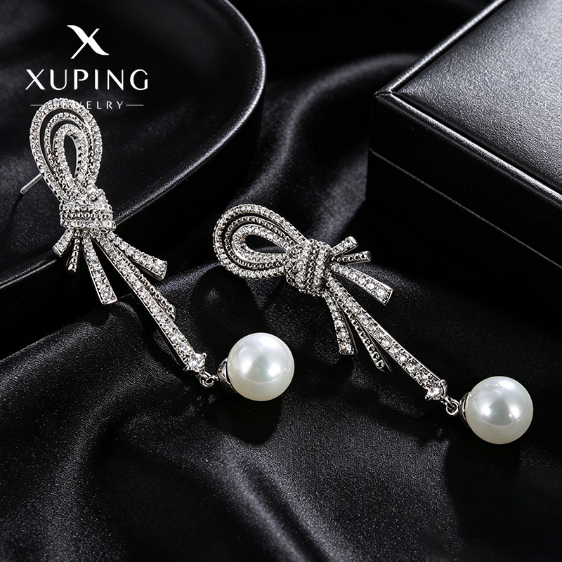 Xuping joyas perlas incrustadas con diamantes pendientes de zircón pendientes de nudo largo diseño creativo pendientes ligeros de lujo al por mayor
