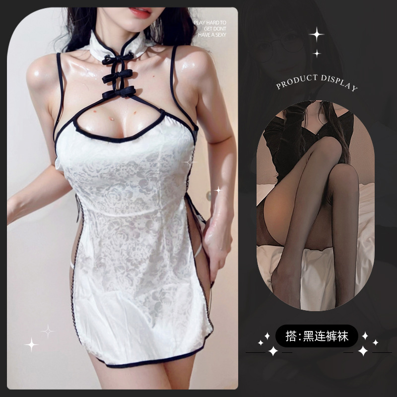 흰색 치파오 + 검정색 팬티스타킹