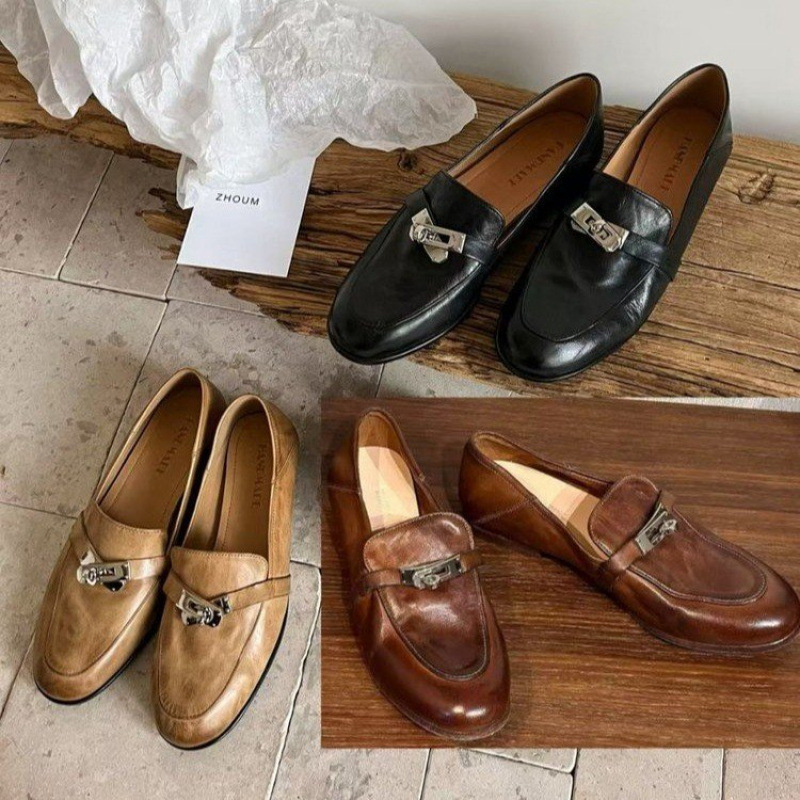 Commuting Metal Buckle Loafers Round-Toe Glossy Soft-Soled Slip-On Lazy Shoes Retro Low-Heel Non-Slip Single Shoes